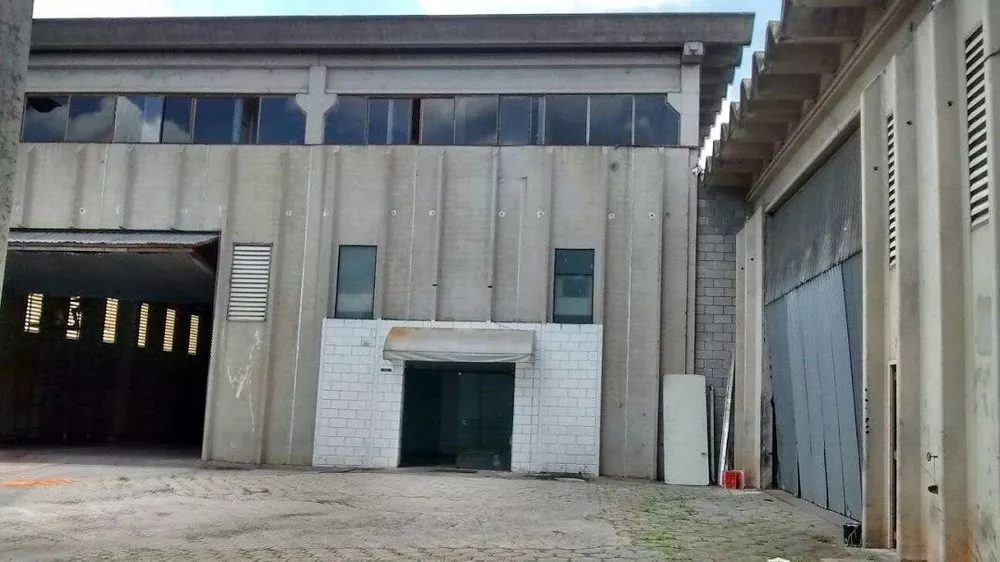 Depósito-Galpão-Armazém para alugar, 2300m² - Foto 2