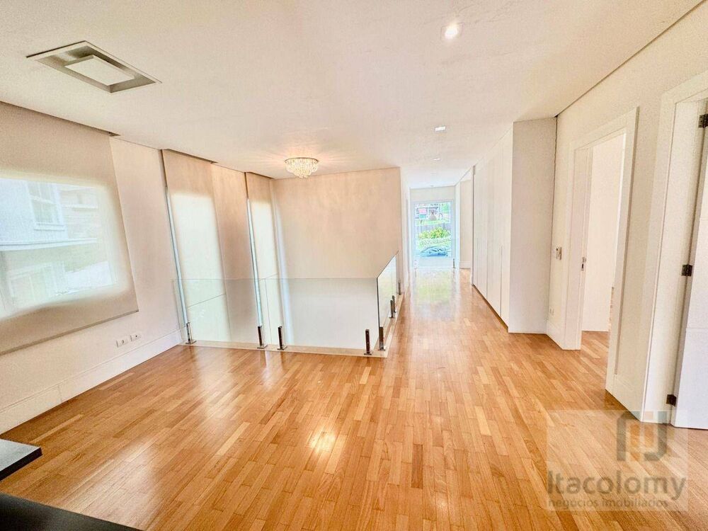 Casa de Condomínio à venda e aluguel com 4 quartos, 385m² - Foto 4