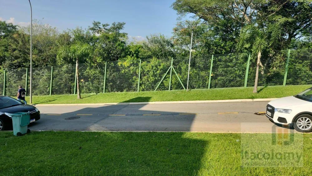 Loteamento e Condomínio, 559 m² - Foto 1