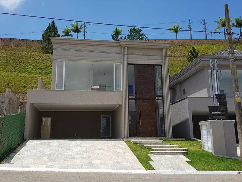 Casa de Condomínio à venda com 3 quartos, 303m² - Foto 1