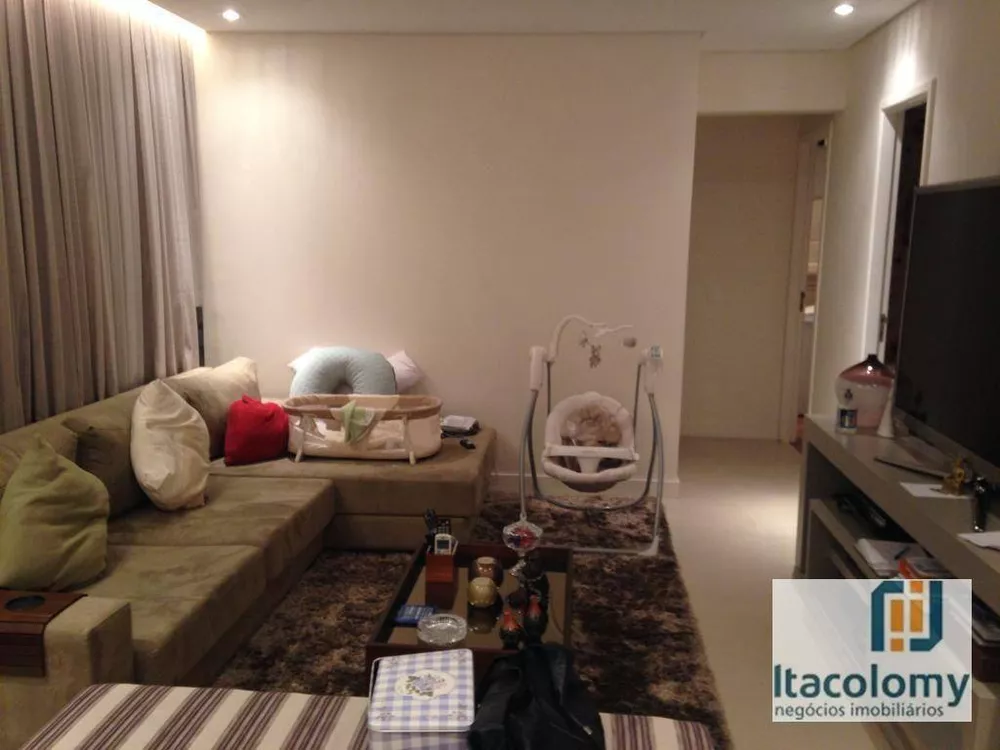 Apartamento à venda com 3 quartos, 110m² - Foto 1