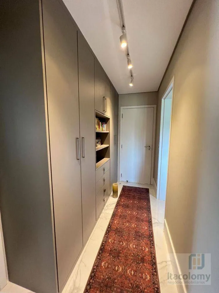 Apartamento, 3 quartos, 228 m² - Foto 1