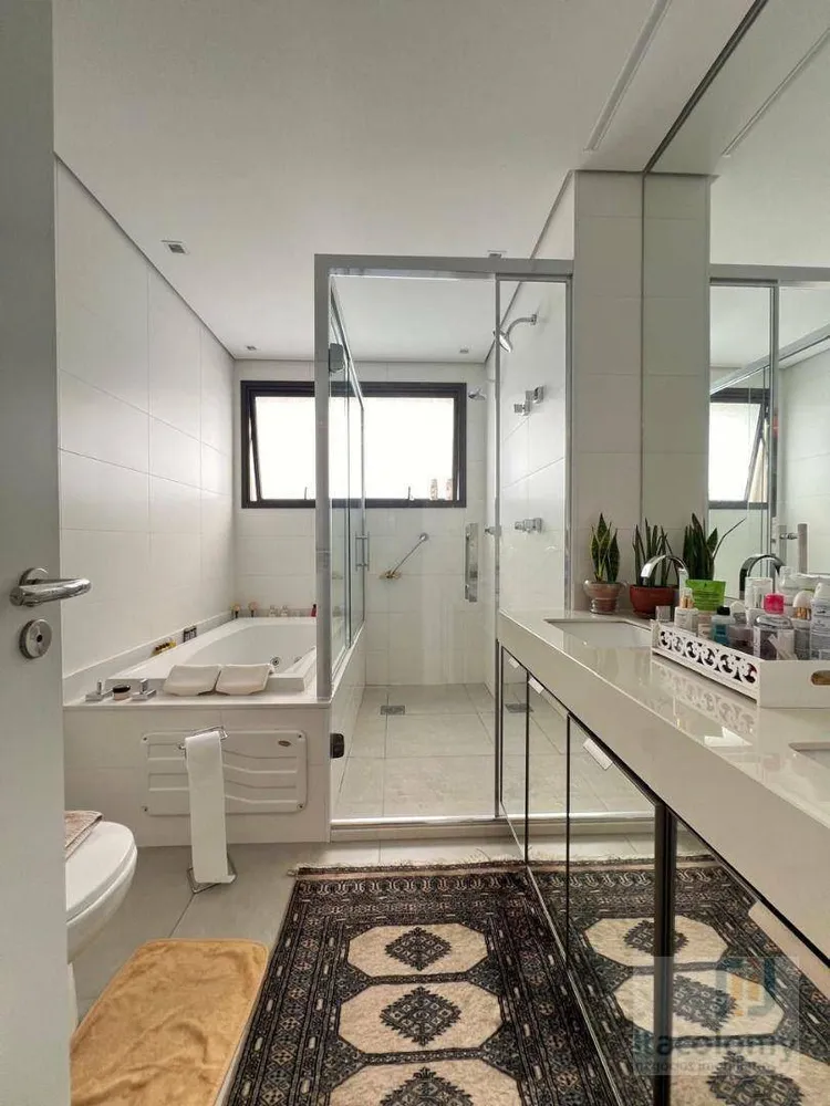 Apartamento, 3 quartos, 228 m² - Foto 3
