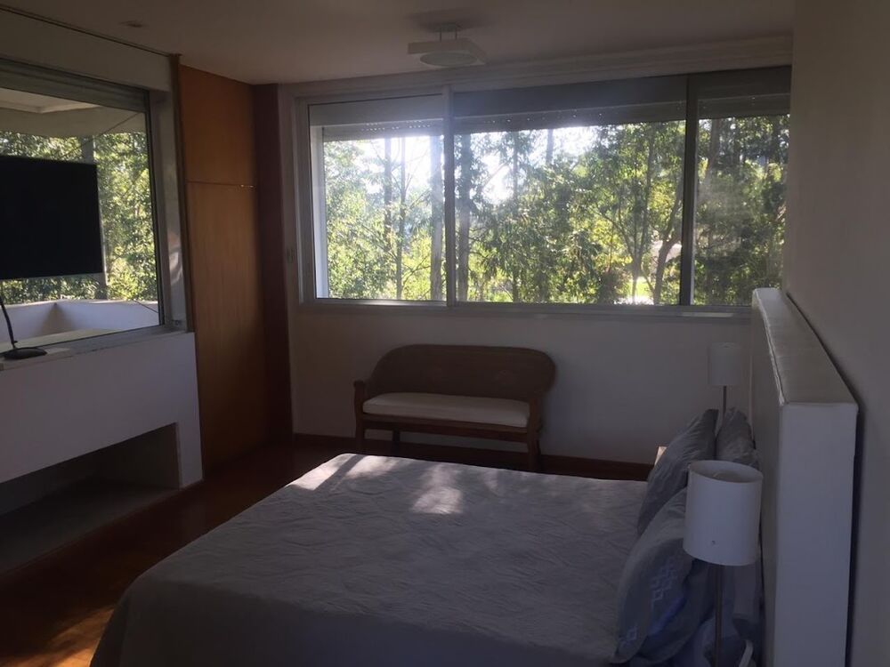 Casa de Condomínio para alugar com 4 quartos, 900m² - Foto 12