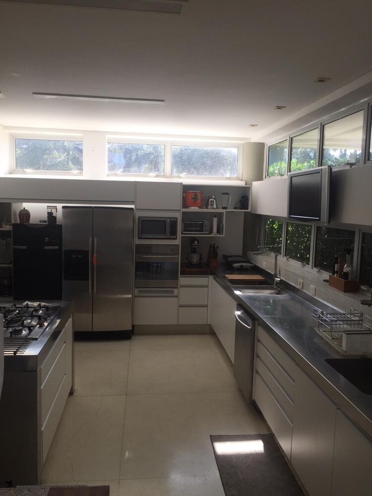 Casa de Condomínio para alugar com 4 quartos, 900m² - Foto 16