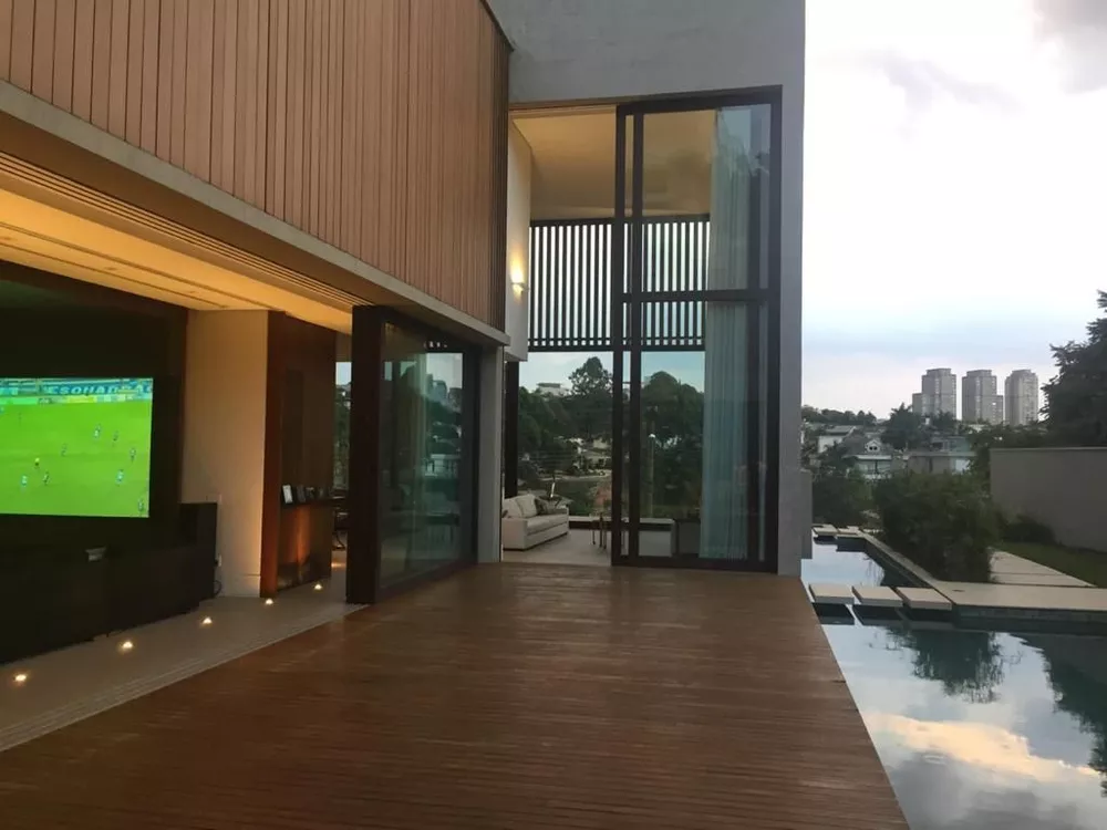 Casa de Condomínio à venda com 5 quartos, 900m² - Foto 4