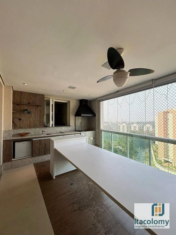 Apartamento à venda com 3 quartos, 156m² - Foto 2