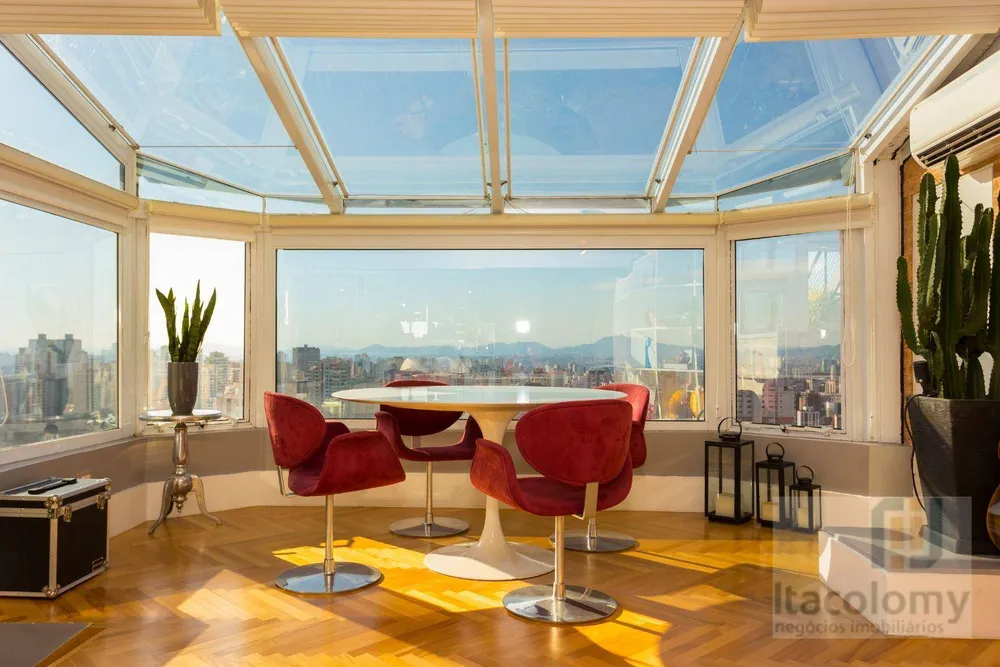 Cobertura, 3 quartos, 321 m² - Foto 2