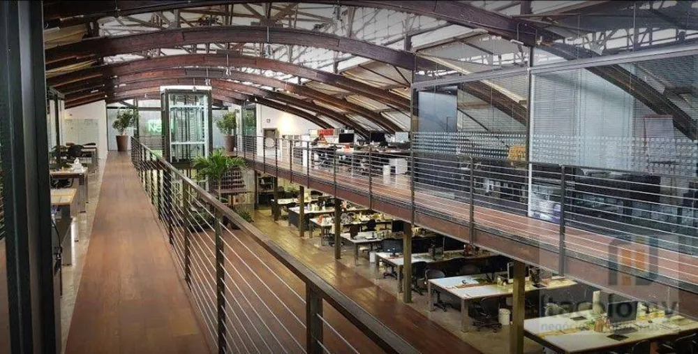 Prédio Inteiro, 2500 m² - Foto 1