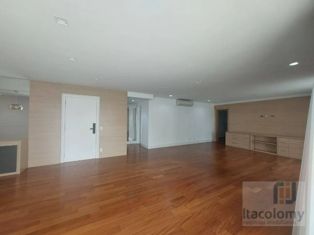 Apartamento, 3 quartos, 243 m² - Foto 3