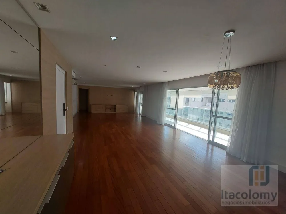 Apartamento, 3 quartos, 243 m² - Foto 4