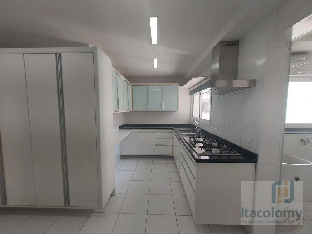 Apartamento, 3 quartos, 243 m² - Foto 10