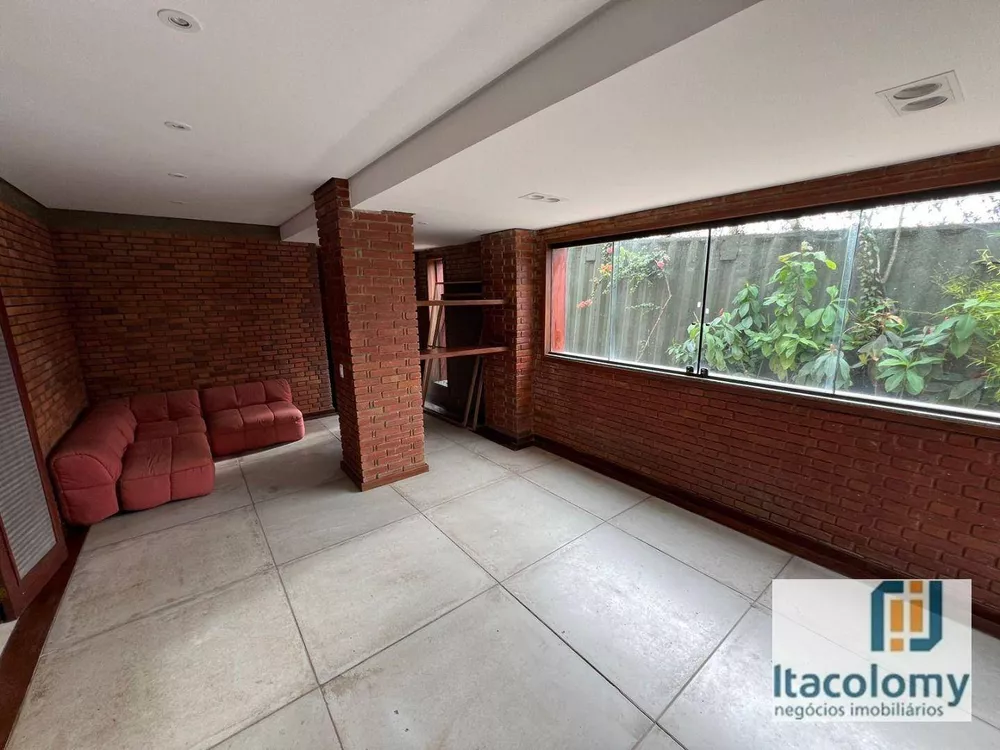 Casa de Condomínio para alugar com 4 quartos, 450m² - Foto 6