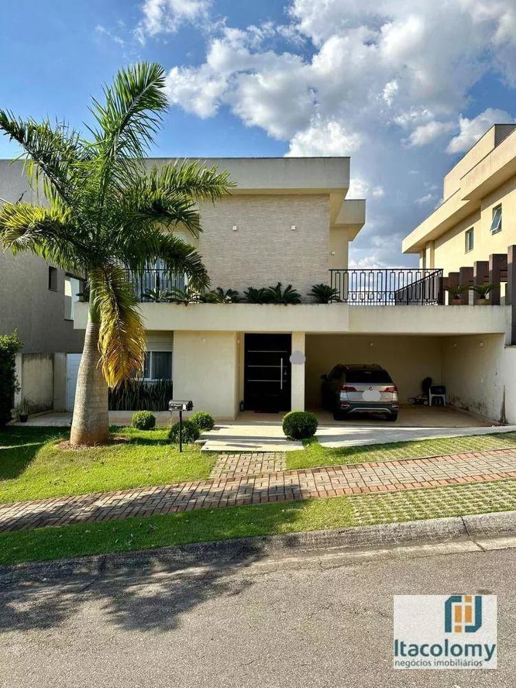 Casa de Condomínio à venda com 3 quartos, 330m² - Foto 1