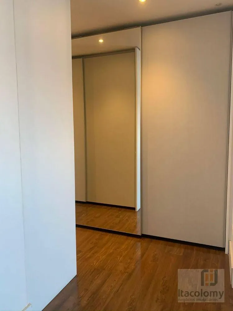 Apartamento, 3 quartos, 202 m² - Foto 2