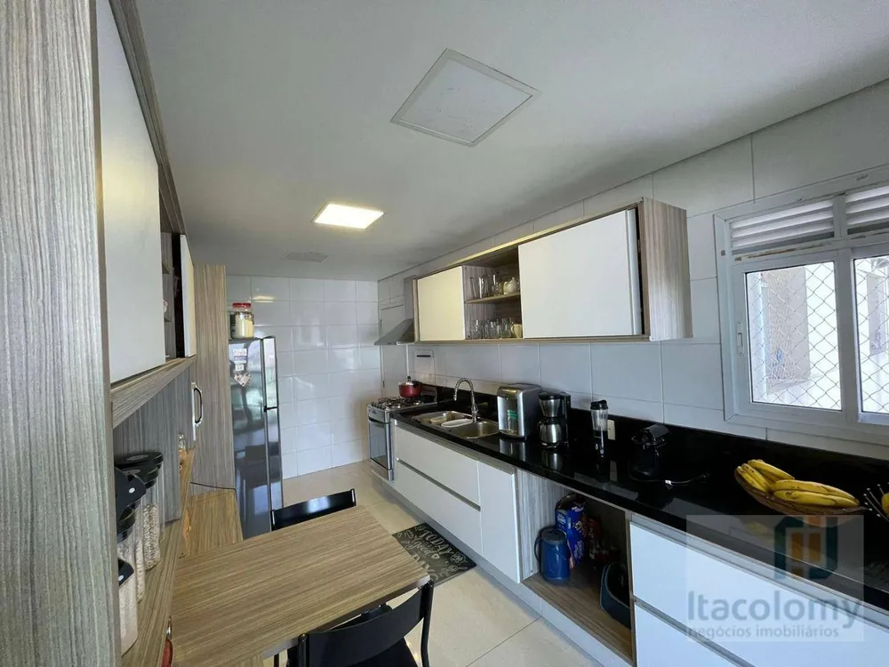 Apartamento, 3 quartos, 202 m² - Foto 1