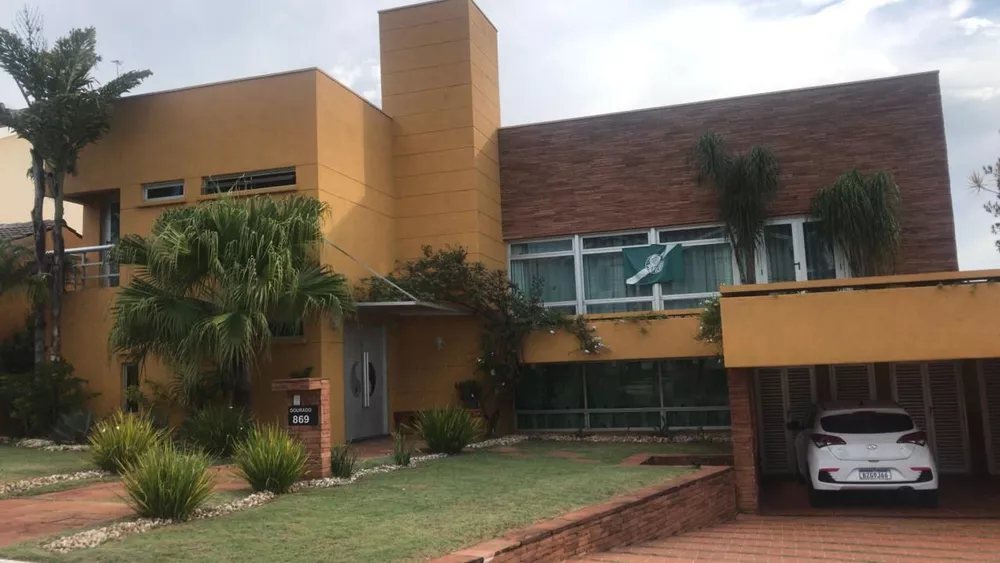 Casa de Condomínio à venda com 4 quartos, 448m² - Foto 1