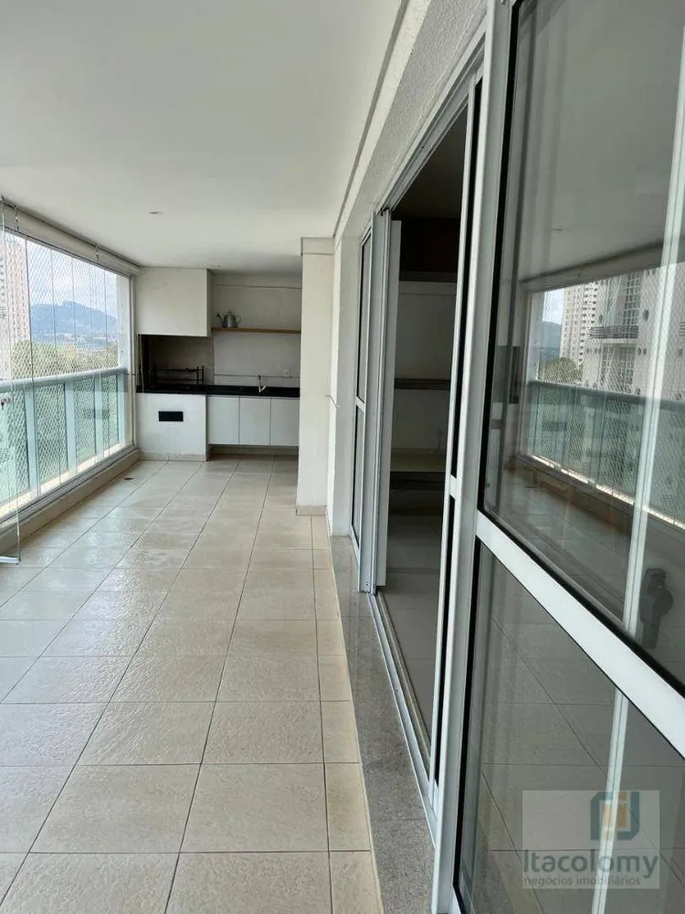 Apartamento, 3 quartos, 235 m² - Foto 2
