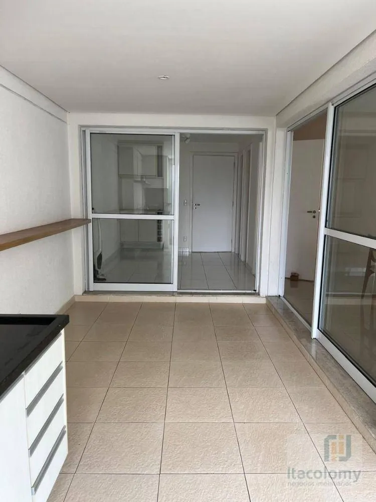 Apartamento, 3 quartos, 235 m² - Foto 3