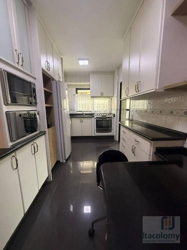 Apartamento, 3 quartos, 160 m² - Foto 2