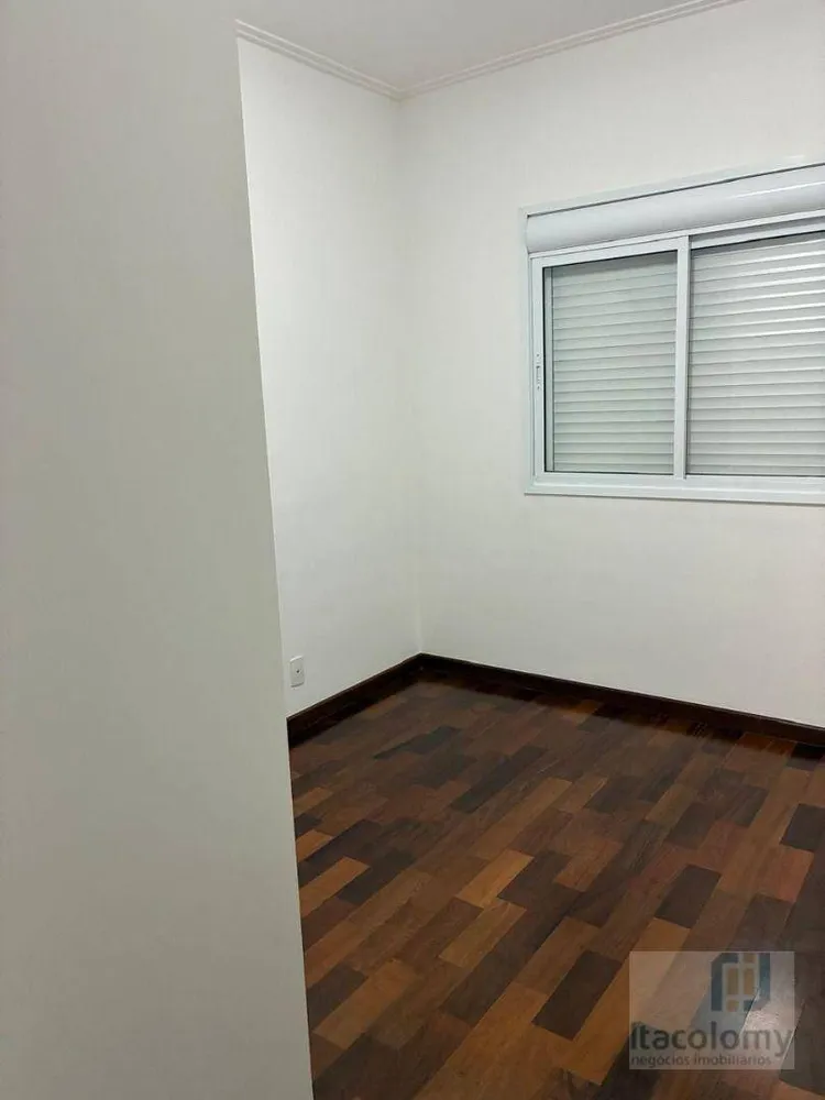 Apartamento, 3 quartos, 132 m² - Foto 4