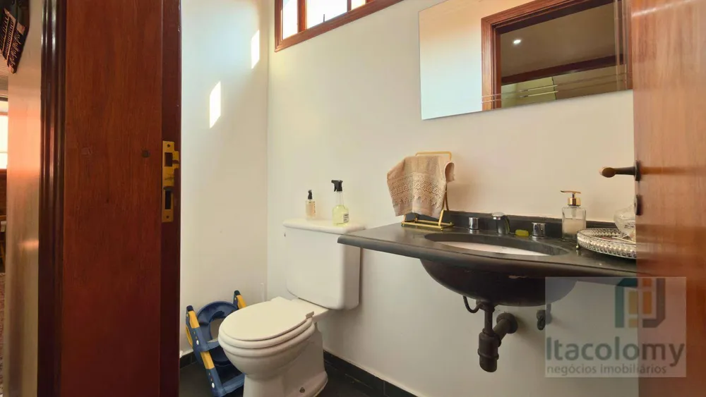 Casa de Condomínio, 4 quartos - Foto 1