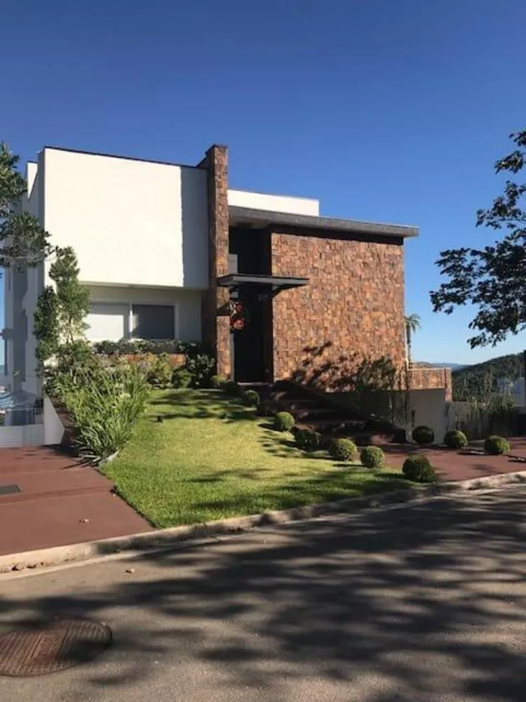 Casa de Condomínio à venda com 4 quartos, 482m² - Foto 1