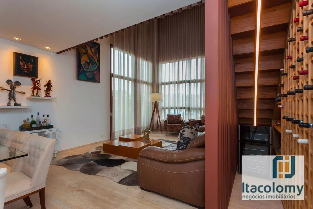 Apartamento à venda com 3 quartos, 270m² - Foto 4