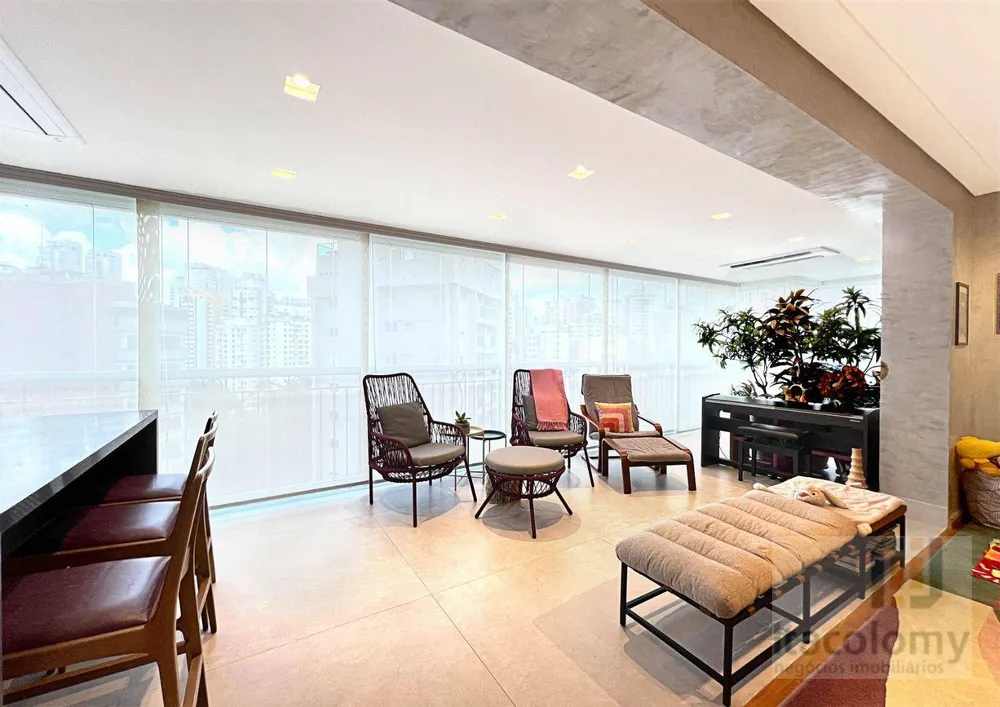 Apartamento, 3 quartos, 226 m² - Foto 5