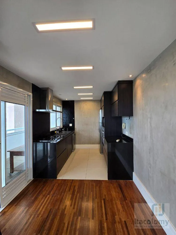 Apartamento, 3 quartos, 196 m² - Foto 1