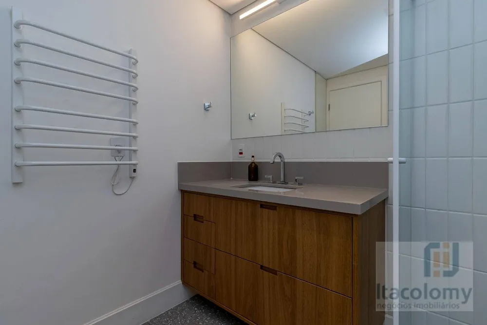 Apartamento, 3 quartos, 270 m² - Foto 2