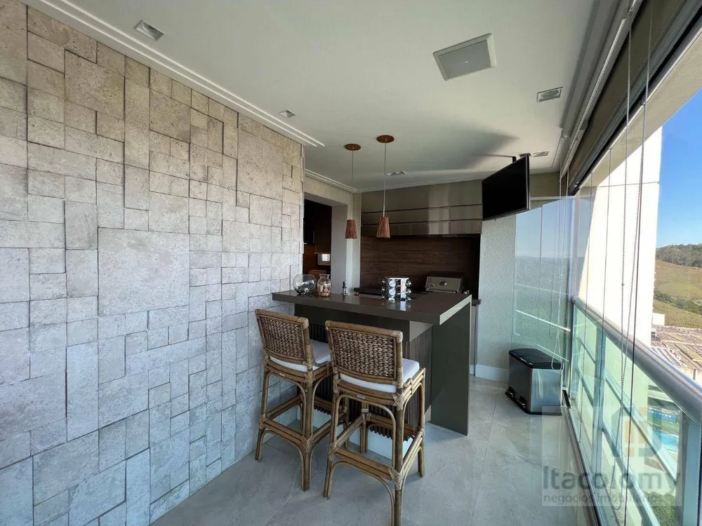 Apartamento, 3 quartos, 202 m² - Foto 2