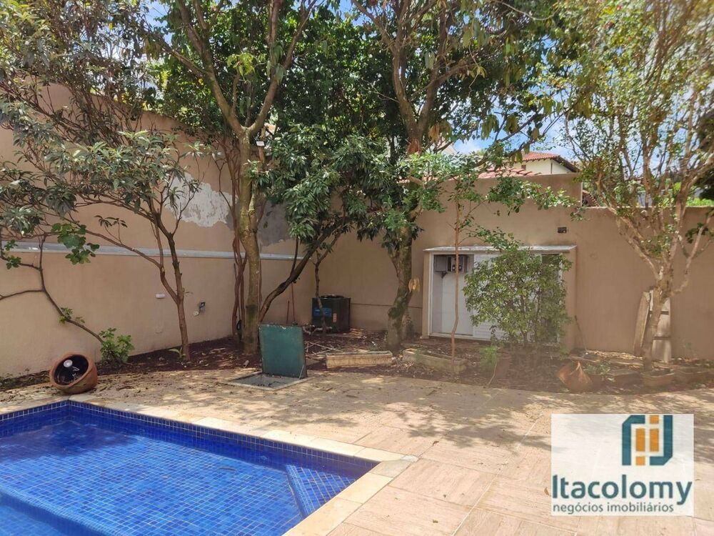Casa de Condomínio à venda e aluguel com 4 quartos, 550m² - Foto 3