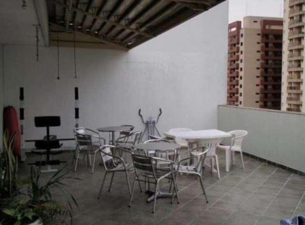 Apartamento à venda com 4 quartos, 268m² - Foto 2