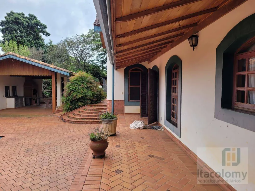 Chácara, 4 quartos, 2000 m² - Foto 1