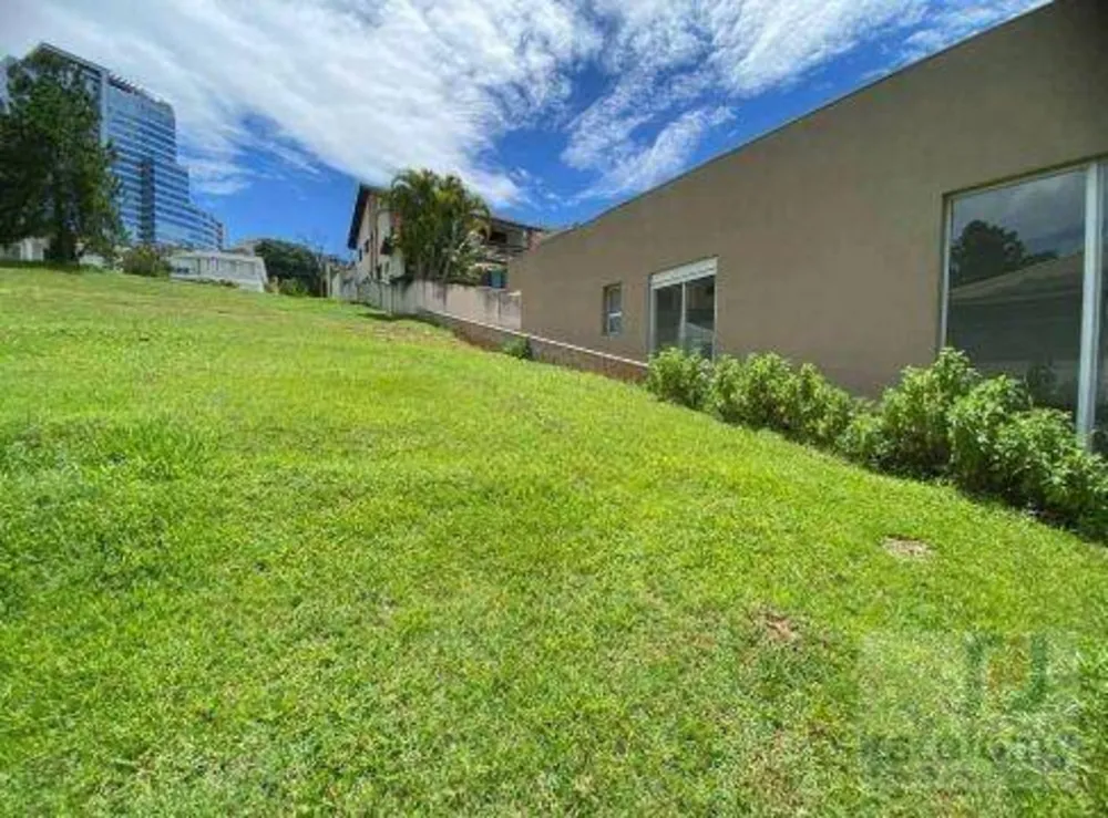 Loteamento e Condomínio, 525 m² - Foto 1