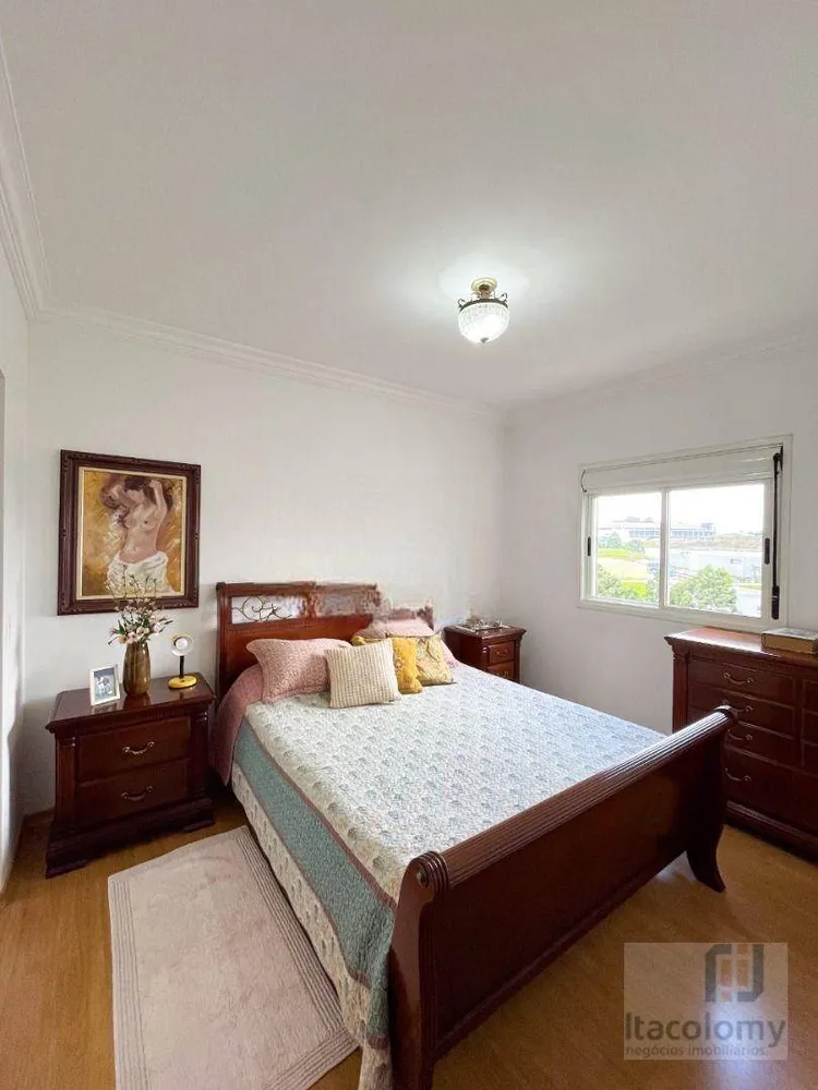 Apartamento, 3 quartos, 139 m² - Foto 1