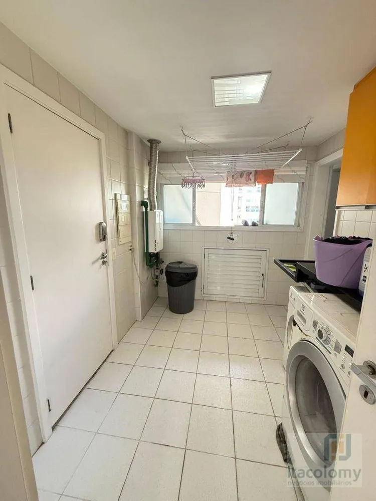 Apartamento, 3 quartos, 261 m² - Foto 12