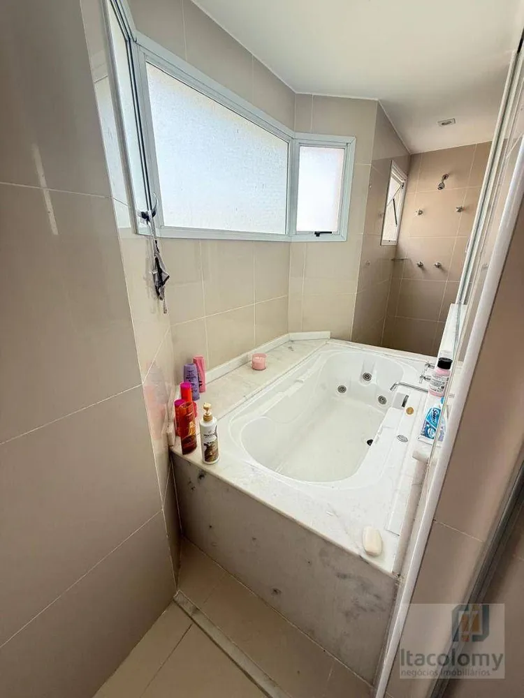 Apartamento, 3 quartos, 261 m² - Foto 9