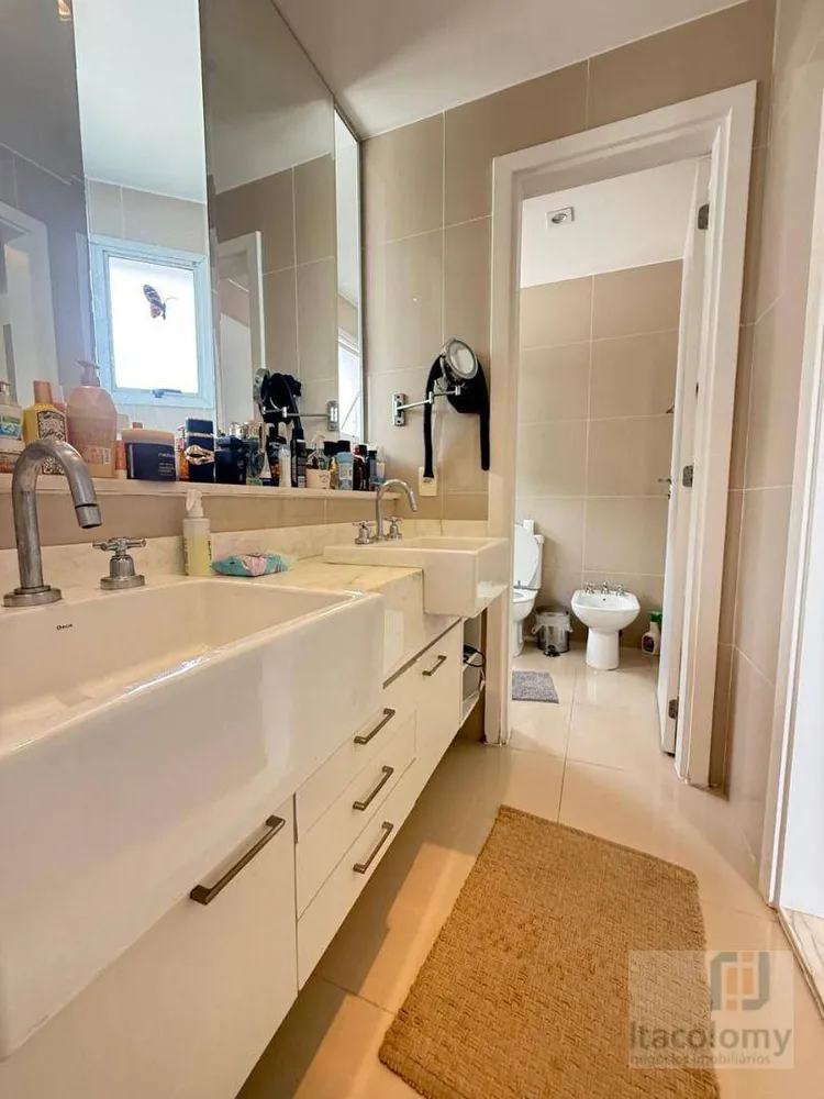 Apartamento, 3 quartos, 261 m² - Foto 8