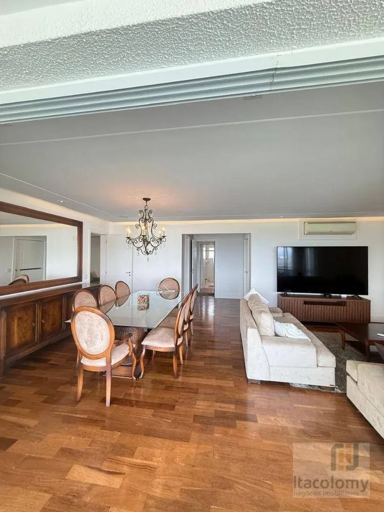 Apartamento, 3 quartos, 261 m² - Foto 1