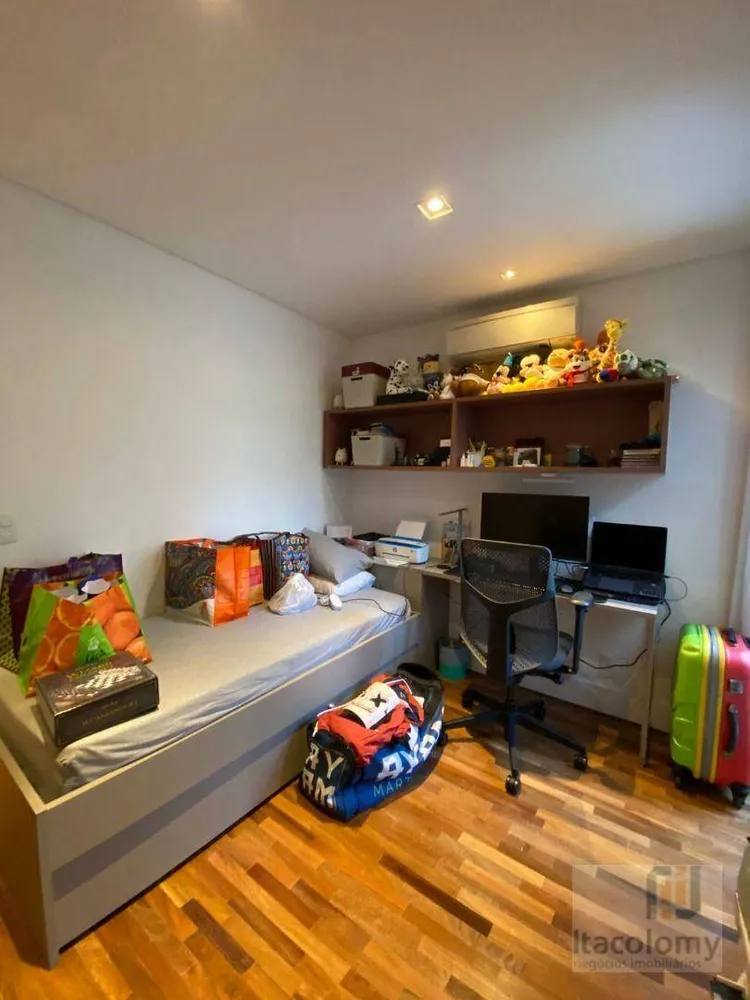 Apartamento, 4 quartos, 240 m² - Foto 4