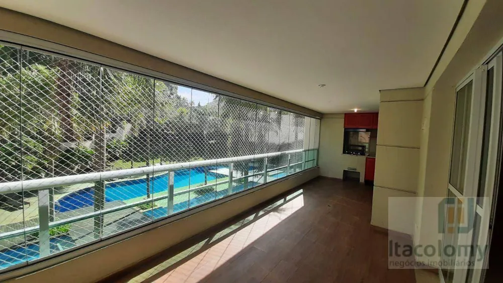 Apartamento, 3 quartos, 202 m² - Foto 2