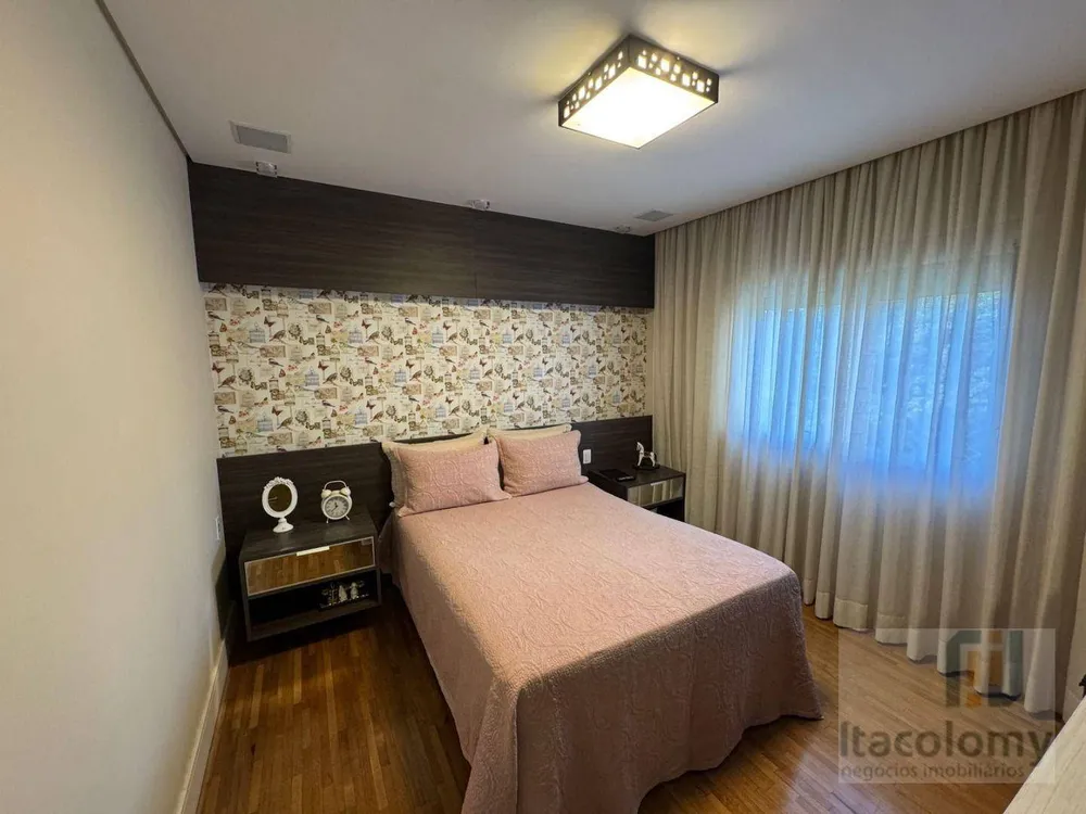 Apartamento, 3 quartos, 158 m² - Foto 1
