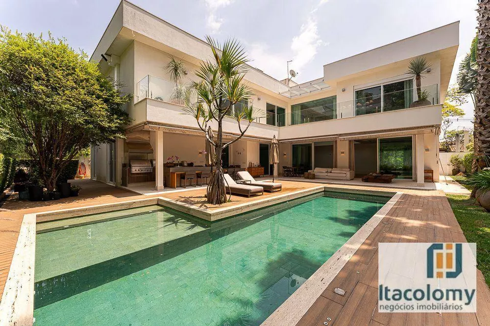 Casa de Condomínio à venda com 4 quartos, 750m² - Foto 2