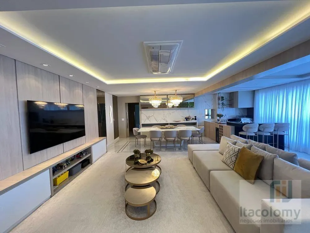 Apartamento, 3 quartos, 228 m² - Foto 1
