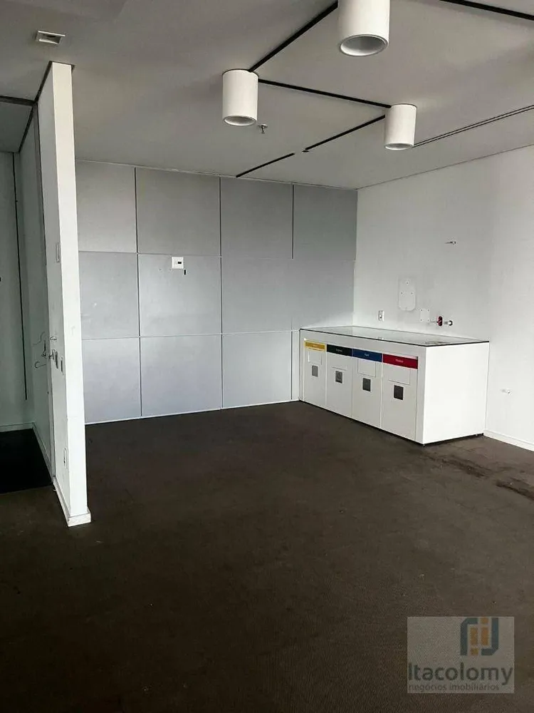 Sala-Conjunto, 2236 m² - Foto 1