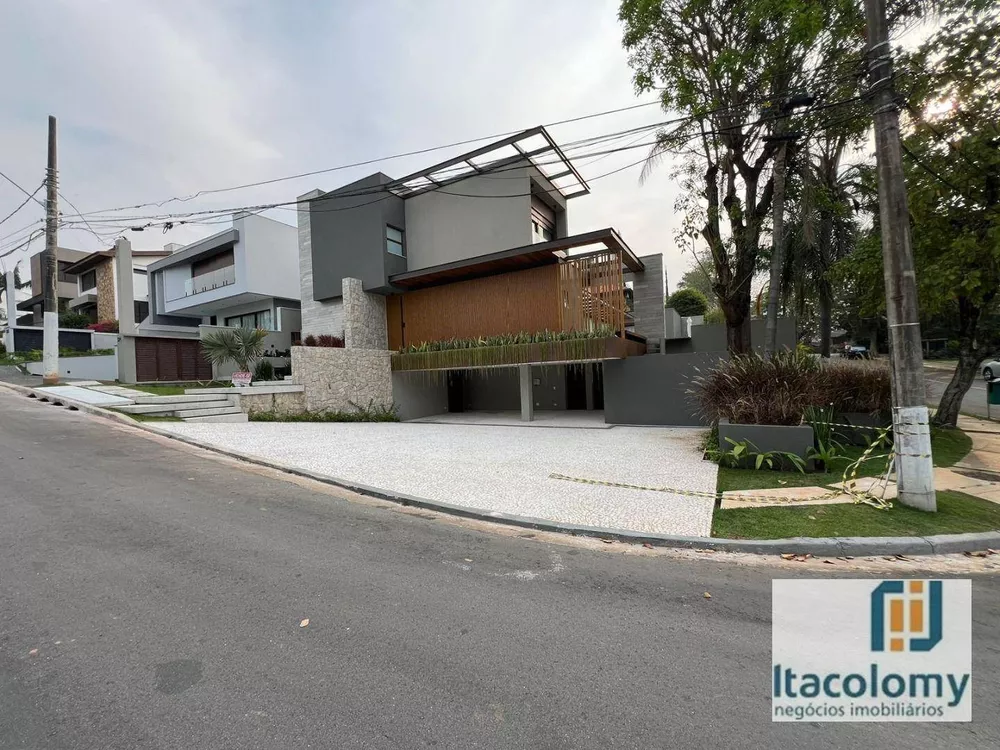 Casa de Condomínio à venda com 5 quartos, 700m² - Foto 1