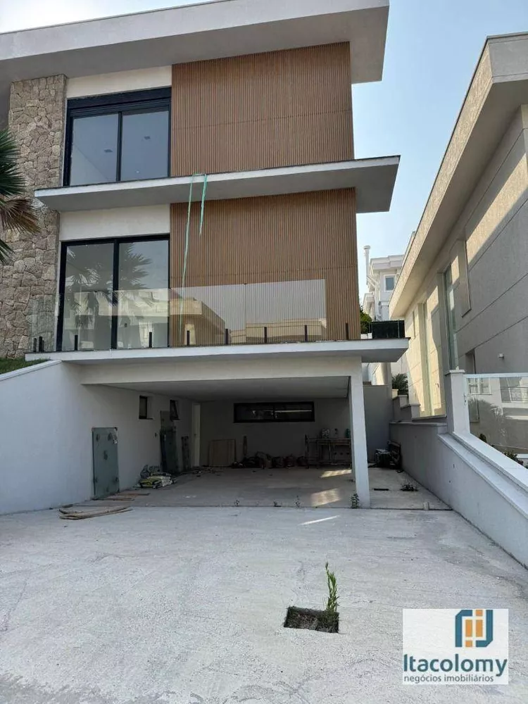 Casa de Condomínio à venda com 4 quartos, 420m² - Foto 3