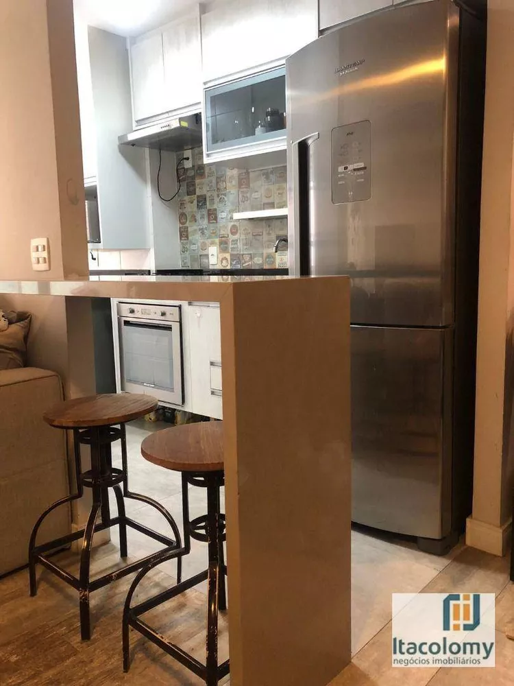 Apartamento à venda com 2 quartos, 59m² - Foto 2